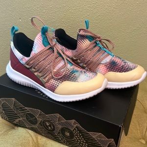 Inkkas Prisam sneakers.